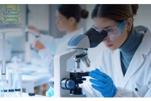 Поздравление с Днем работников фармацевтической и микробиологической промышленности от председателя Минского облисполкома