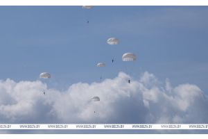 Лукашенко: военнослужащие ССО - один из надежных гарантов мирного неба Беларуси и спокойствия ее жителей
