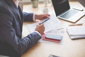 Первые шаги во взрослую жизнь, или Где подростку можно подзаработать?
