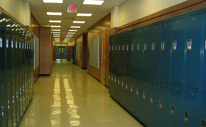 В двух городах Австралии закрыли 17 школ из-за риска отравления детей асбестом